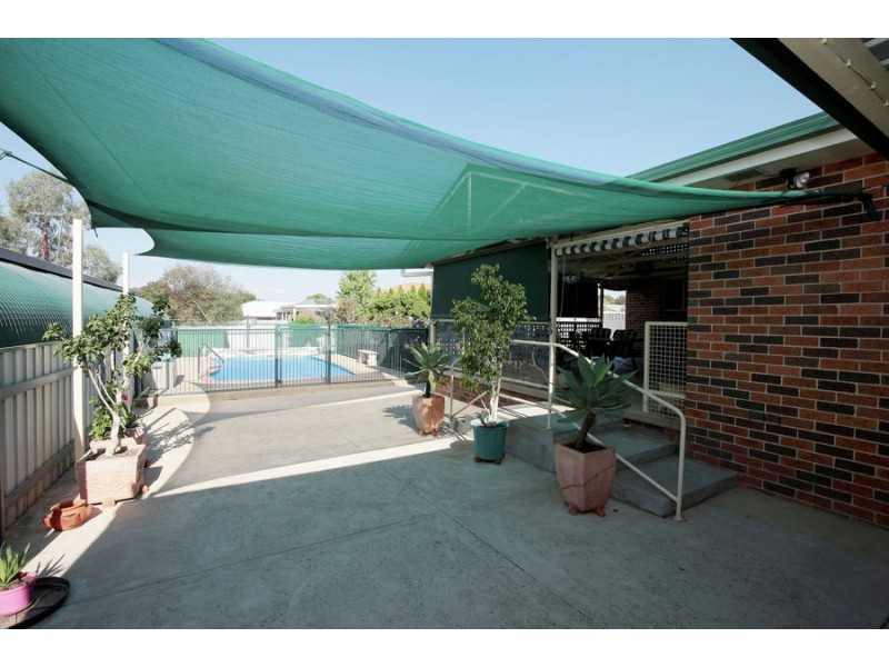 30 Lamilla Street, Glenfield Park NSW 2650