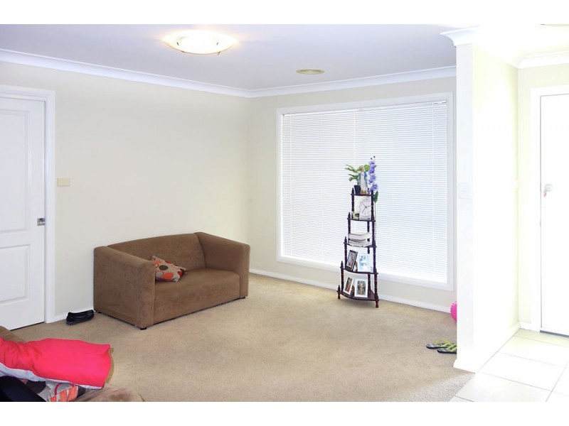 2/61 Mima Street, Glenfield Park NSW 2650