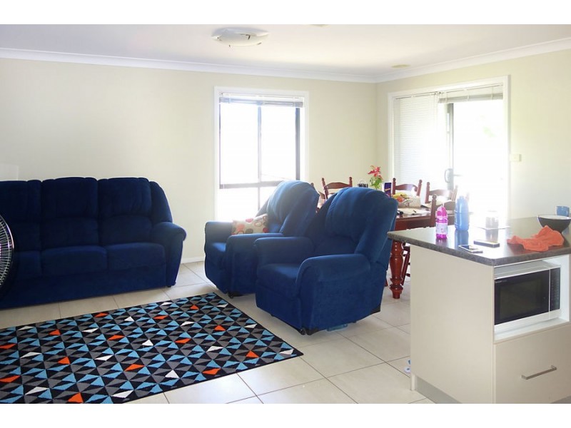 2/61 Mima Street, Glenfield Park NSW 2650
