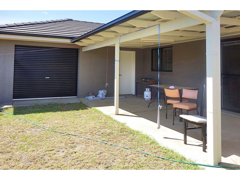 2/61 Mima Street, Glenfield Park NSW 2650