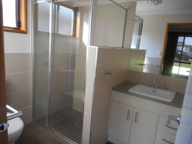 16 Pinnacle Place, Wagga Wagga NSW 2650