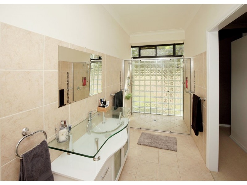 18 Willow Tree Place, Springvale NSW 2650