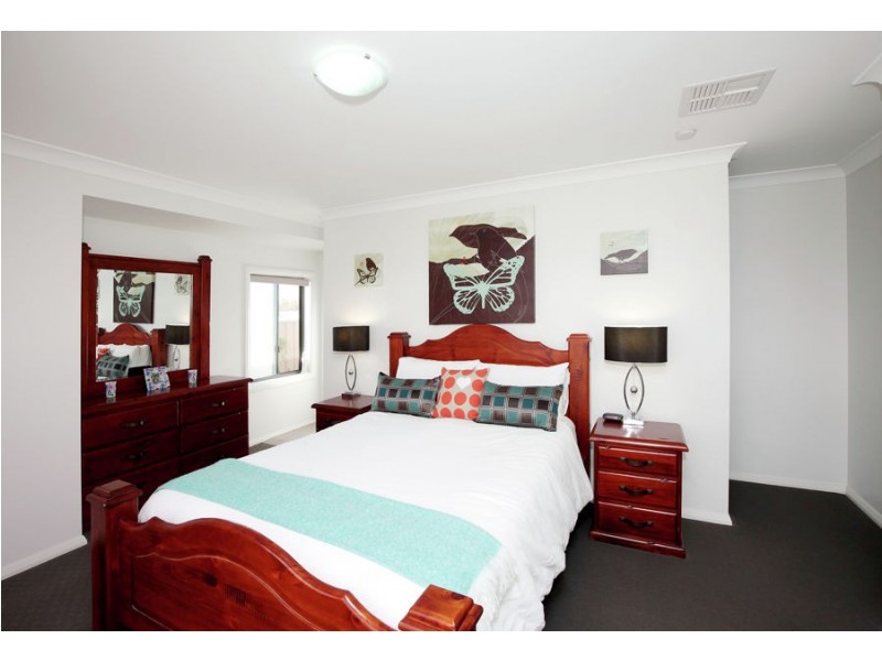 1 Watson Boulevard, Lloyd NSW 2650