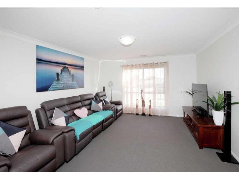 1 Watson Boulevard, Lloyd NSW 2650