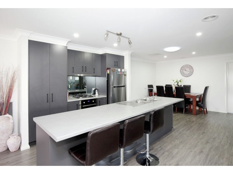 1 Watson Boulevard, Lloyd NSW 2650
