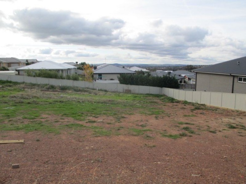 51 Clifton Street, Bourkelands NSW 2650