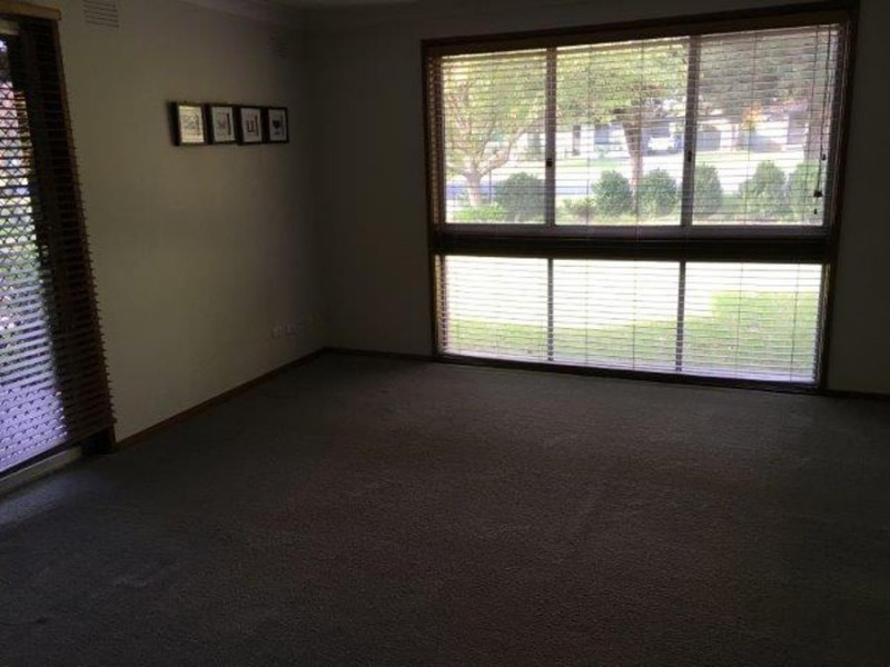 20 Main Street, Lake Albert NSW 2650