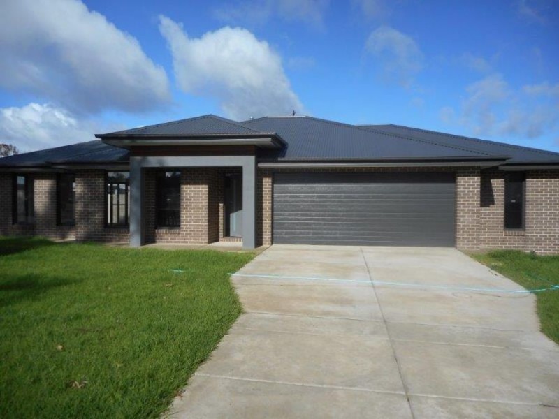 14 St Pauls Place –  Estella Rise, Wagga Wagga NSW 2650