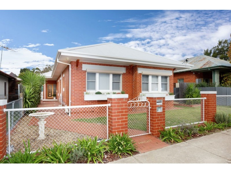 7 Norman Street, Turvey Park NSW 2650