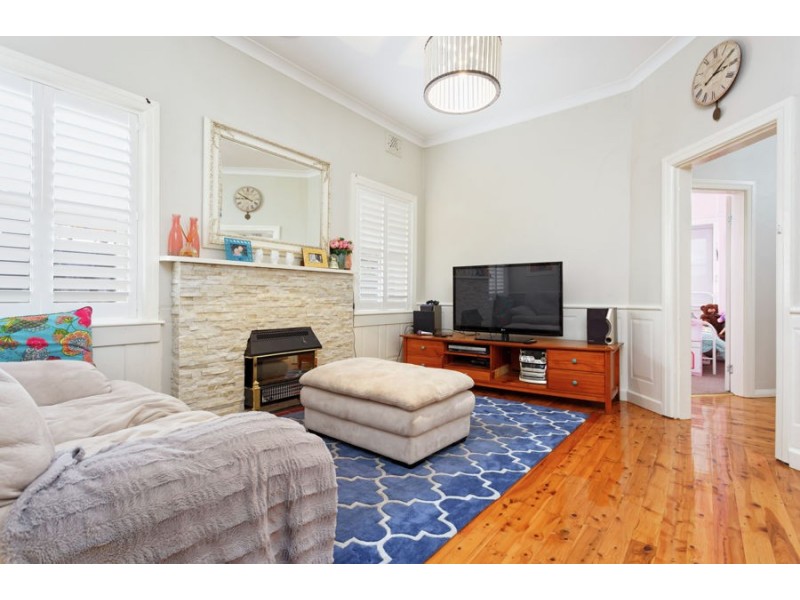 7 Norman Street, Turvey Park NSW 2650