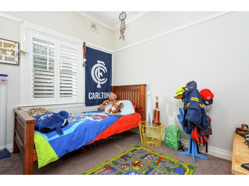 7 Norman Street, Turvey Park NSW 2650