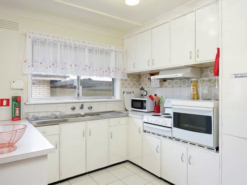 39 Leavenworth Drive, Mount Austin NSW 2650