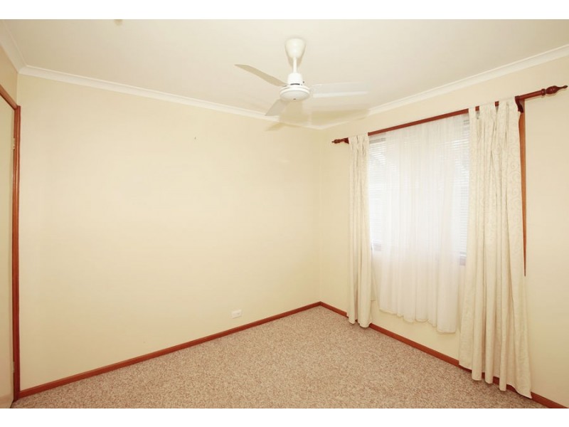 66 Undurra Drive, Glenfield Park NSW 2650