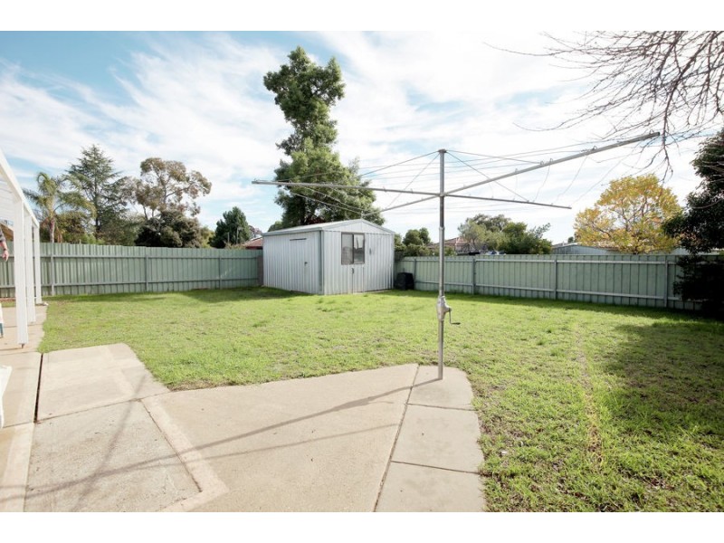 66 Undurra Drive, Glenfield Park NSW 2650