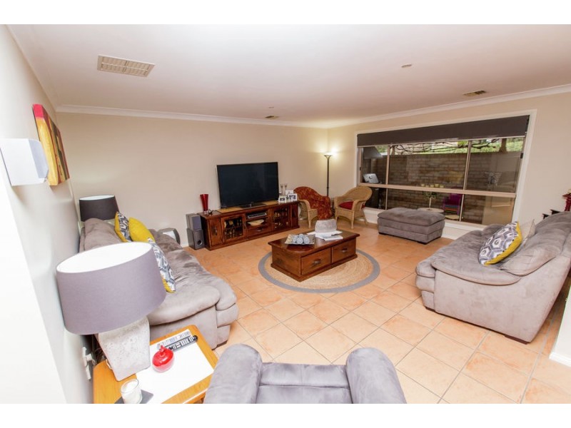 59 Kimberley Drive, Tatton NSW 2650