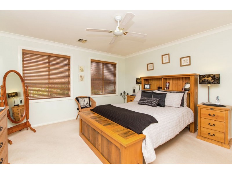 59 Kimberley Drive, Tatton NSW 2650