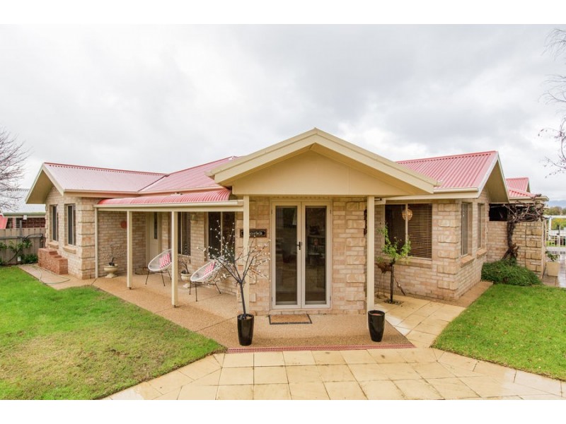 59 Kimberley Drive, Tatton NSW 2650