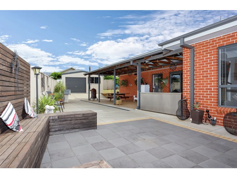 36 Yarrawah Crescent, Bourkelands NSW 2650