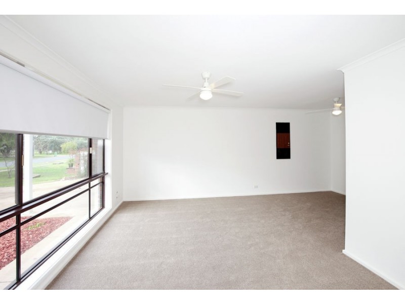 22 Maple Road, Lake Albert NSW 2650