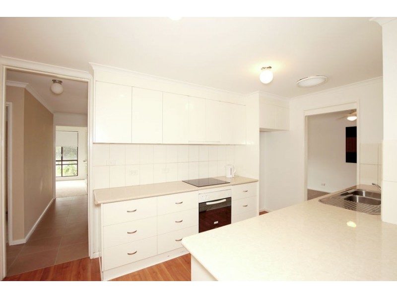 22 Maple Road, Lake Albert NSW 2650