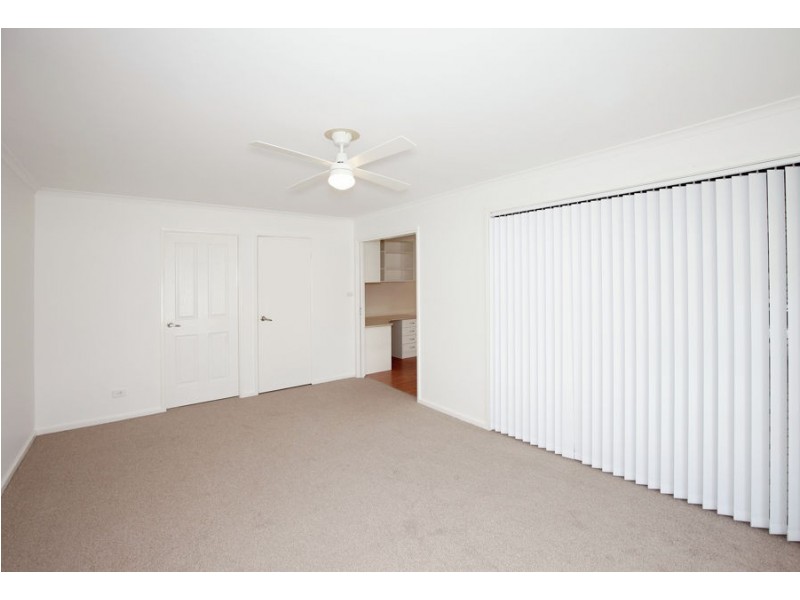 22 Maple Road, Lake Albert NSW 2650