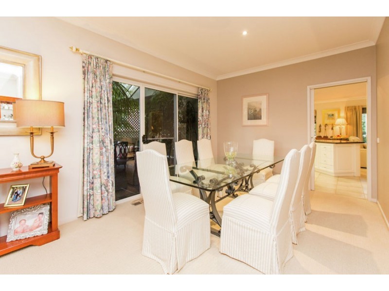 38 Lakehaven Drive, Lake Albert NSW 2650