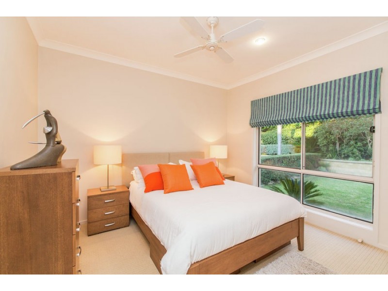 38 Lakehaven Drive, Lake Albert NSW 2650