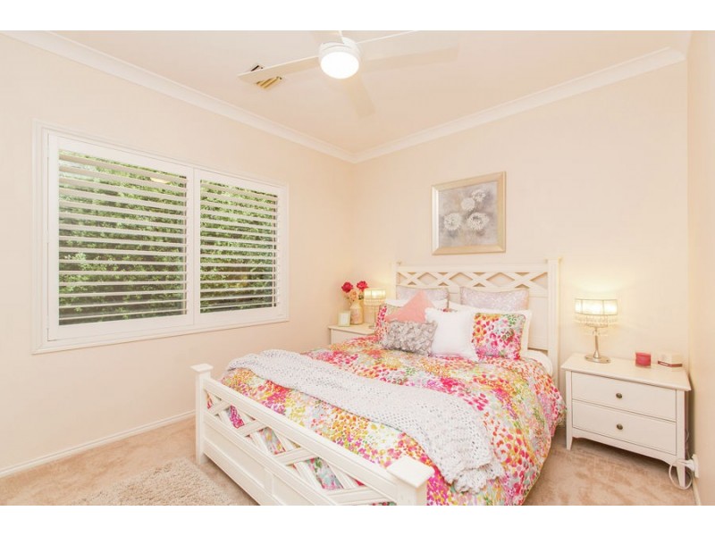 5 Lakehaven Drive, Lake Albert NSW 2650