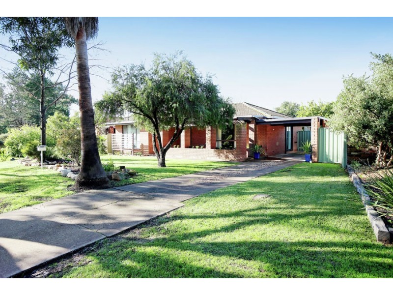34 Maple Road, Lake Albert NSW 2650
