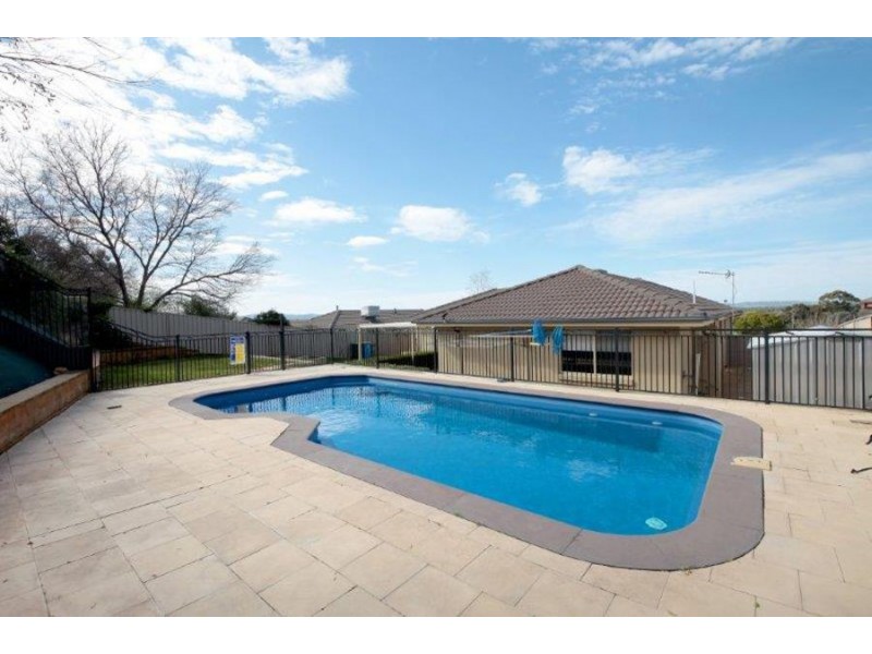 8 Fletcher Place, Kooringal NSW 2650