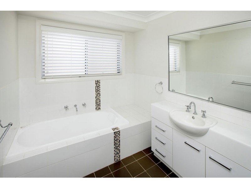 55 Stirling Boulevard, Tatton NSW 2650