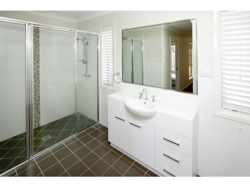 55 Stirling Boulevard, Tatton NSW 2650