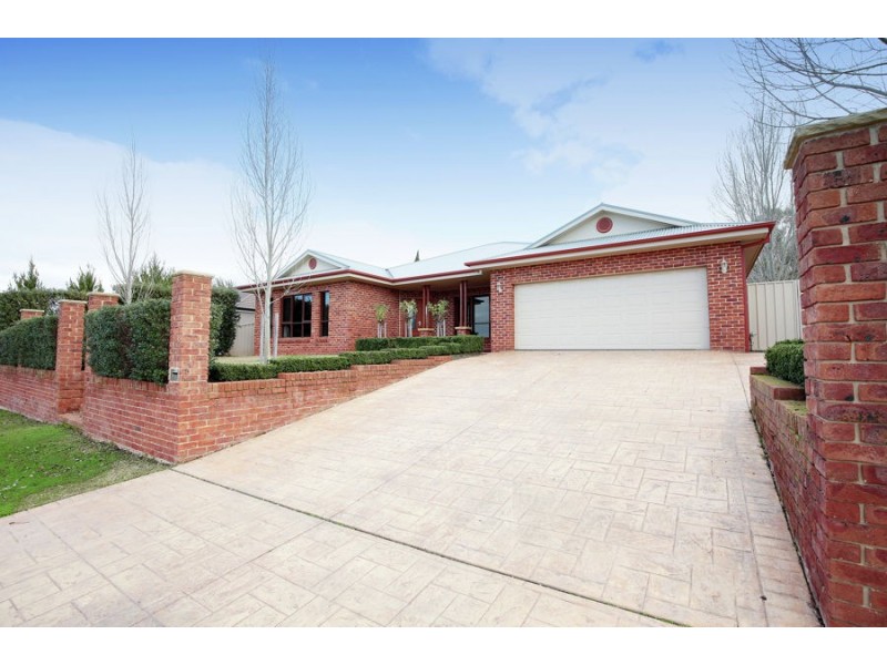 22 Budawang Place, Tatton NSW 2650