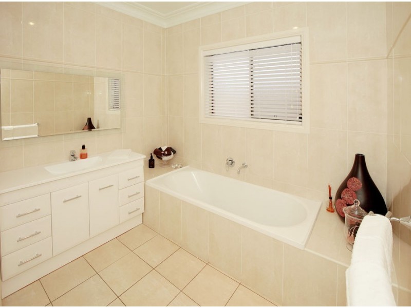 22 Budawang Place, Tatton NSW 2650