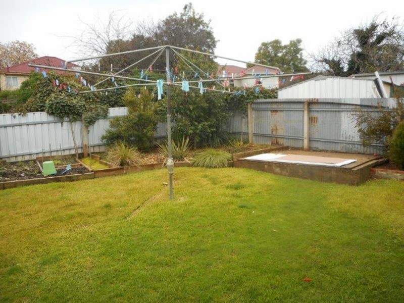 148 Macleay Street, Turvey Park NSW 2650