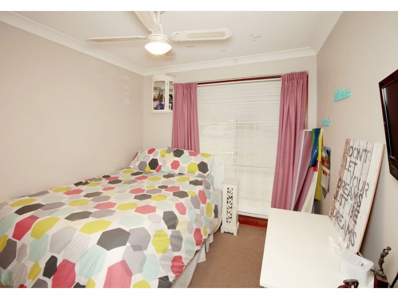 44 Karoom Drive, Glenfield Park NSW 2650