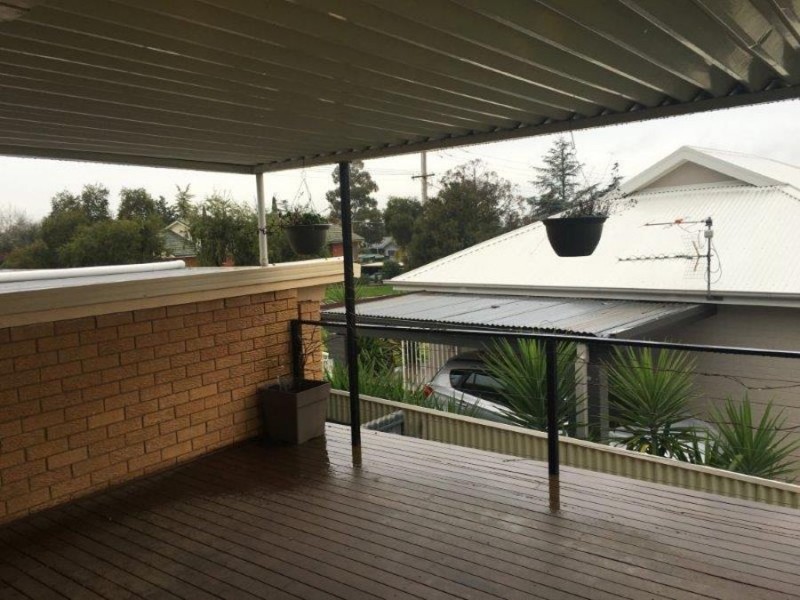 74 Stanley Street, Kooringal NSW 2650