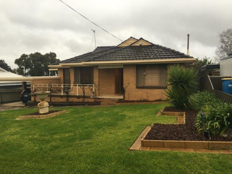 74 Stanley Street, Kooringal NSW 2650