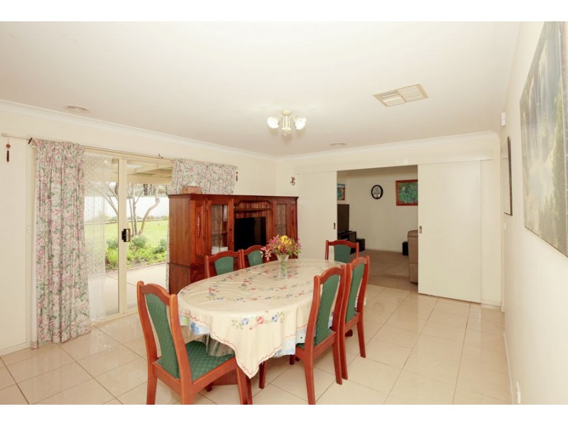 7 Egret Place, Estella NSW 2650