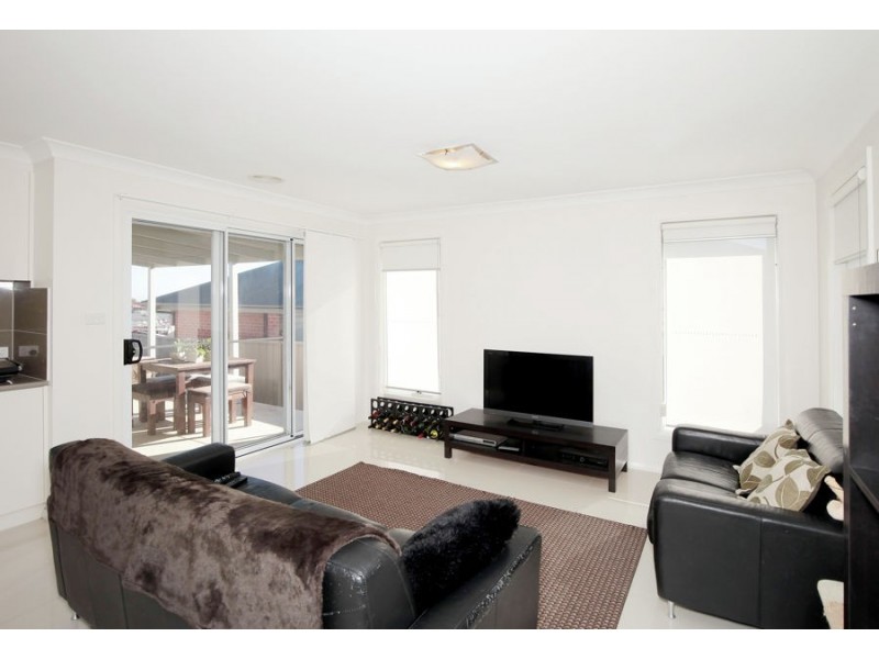1/70 Kaloona Drive, Bourkelands NSW 2650