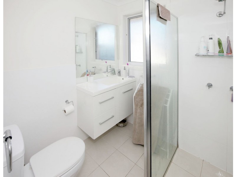 1/70 Kaloona Drive, Bourkelands NSW 2650