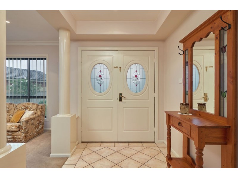 3 Woomera Place, Glenfield Park NSW 2650