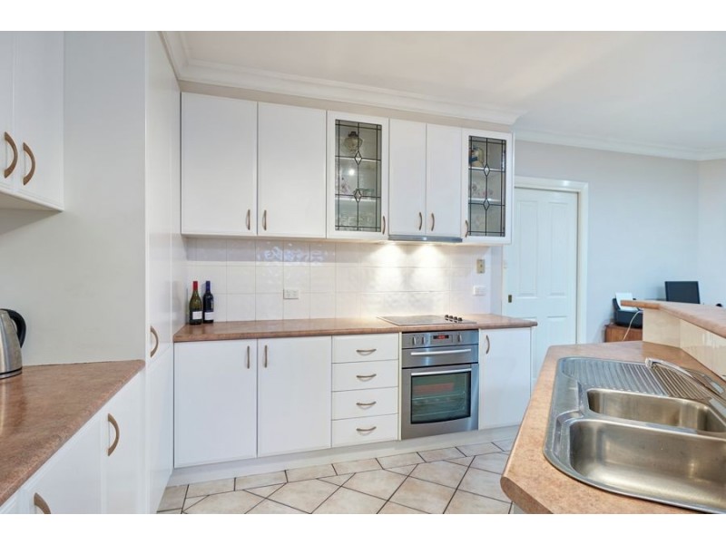 3 Woomera Place, Glenfield Park NSW 2650