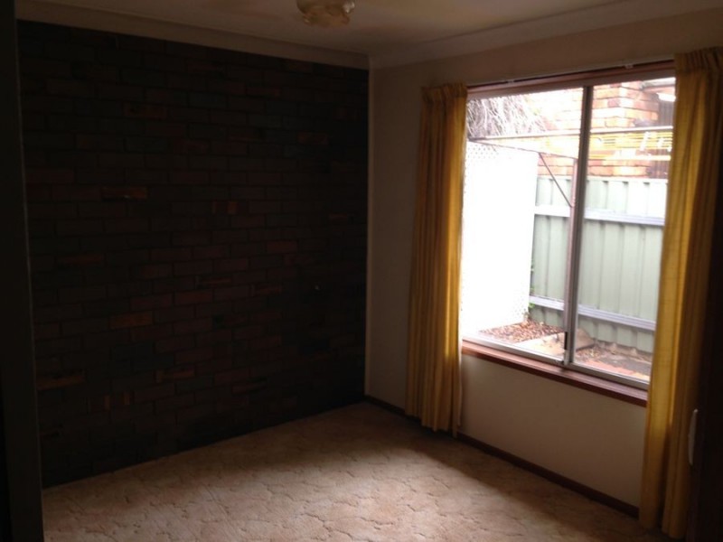 2/31 Kenneally Street, Kooringal NSW 2650