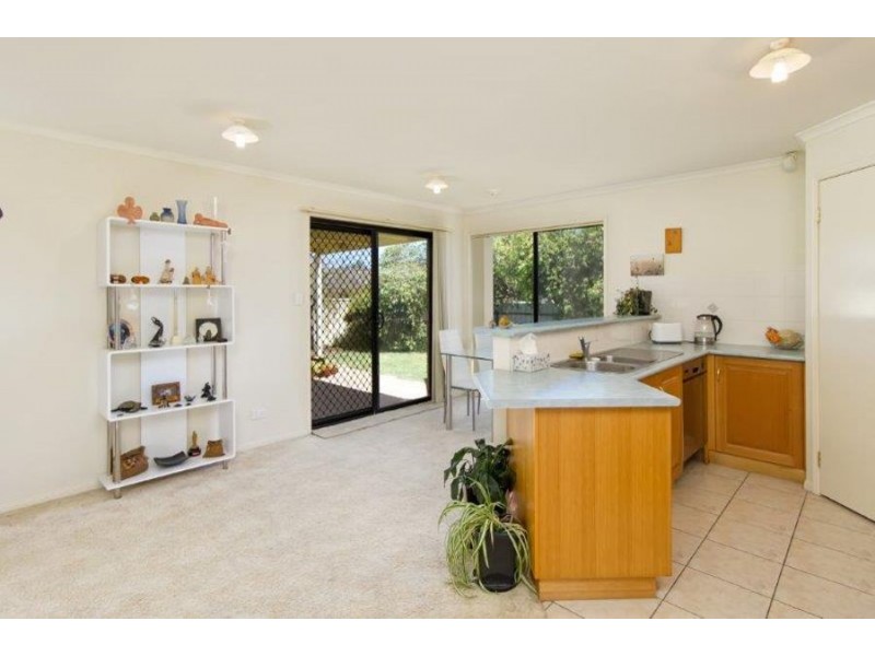 6 Bowen Place, Tolland NSW 2650