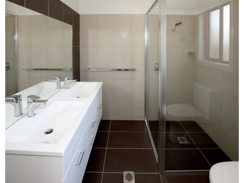 3 Hollows Crescent, Lloyd NSW 2650