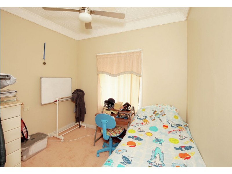 117 Meadow Street, Kooringal NSW 2650