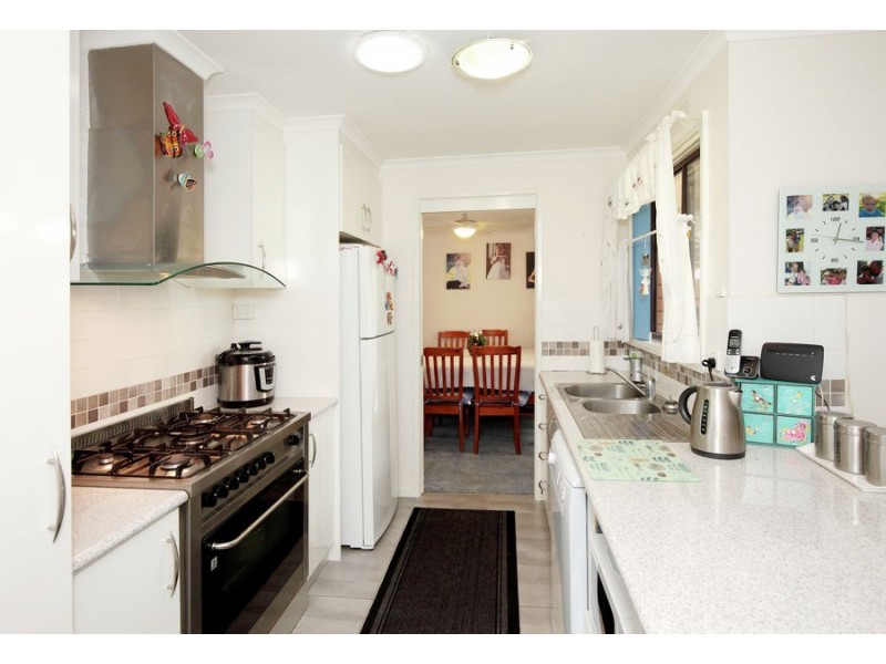 46 Maple Road, Lake Albert NSW 2650