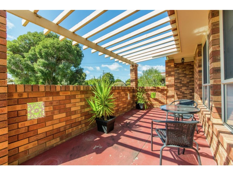 10 Gardenia Avenue, Lake Albert NSW 2650