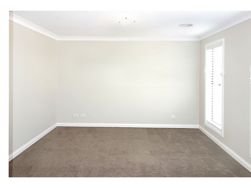 25 Maitland Drive, Estella NSW 2650